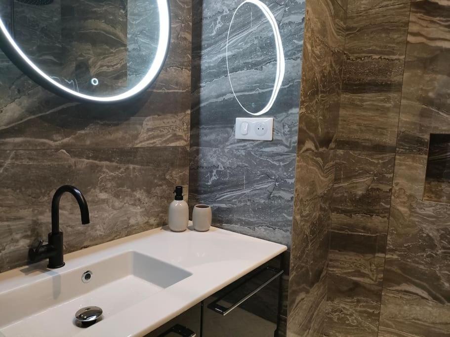 Joli Appartement Port De Νίκαια Εξωτερικό φωτογραφία
